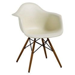Vitra Eames DAW 43cm Armchair Cream / Light Wood